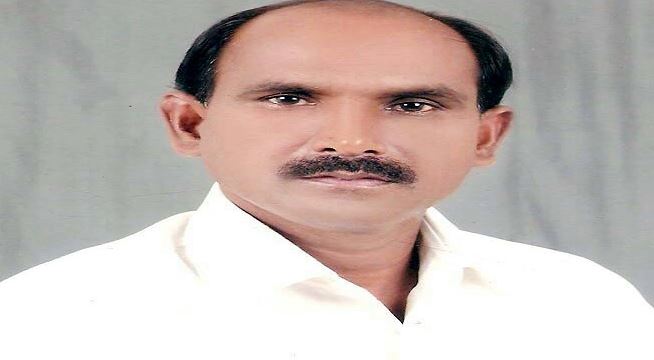 BJP MLA created uproar over SP office Shahjahanpur up news