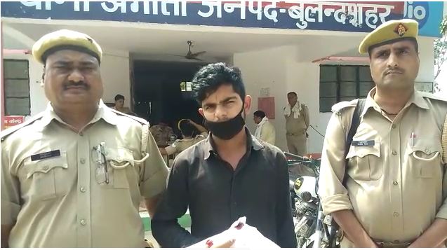 Police arrested youth stolen motorcycle Bulandshahr news