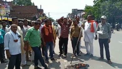 Photo of दयपुर हत्याकांड को लेकर अमेठी में भी दिखा आक्रोश, हत्यारो को फांसी देने की उठी मांग