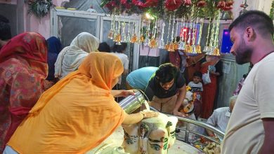 Photo of यूपी : 145 बर्ष पुराने प्राचीन कैलाश मंदिर पर बम बम भोले की गूंज