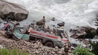 Photo of पहलगाम में बड़ा हादसा,कश्मीर में ITBP जवानों को लेकर जा रही बस खाई में गिरी